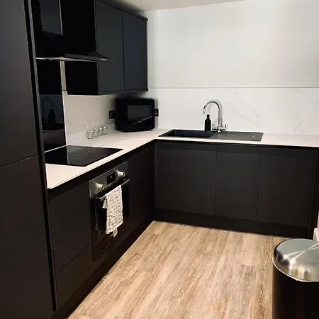 Plymouth City Centre Apartment Near Theatre Royal Exterior photo